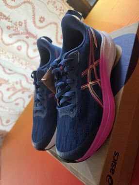 Brand New- ASICS Gel GT 1000 14 GS. Size 3.5 Kids